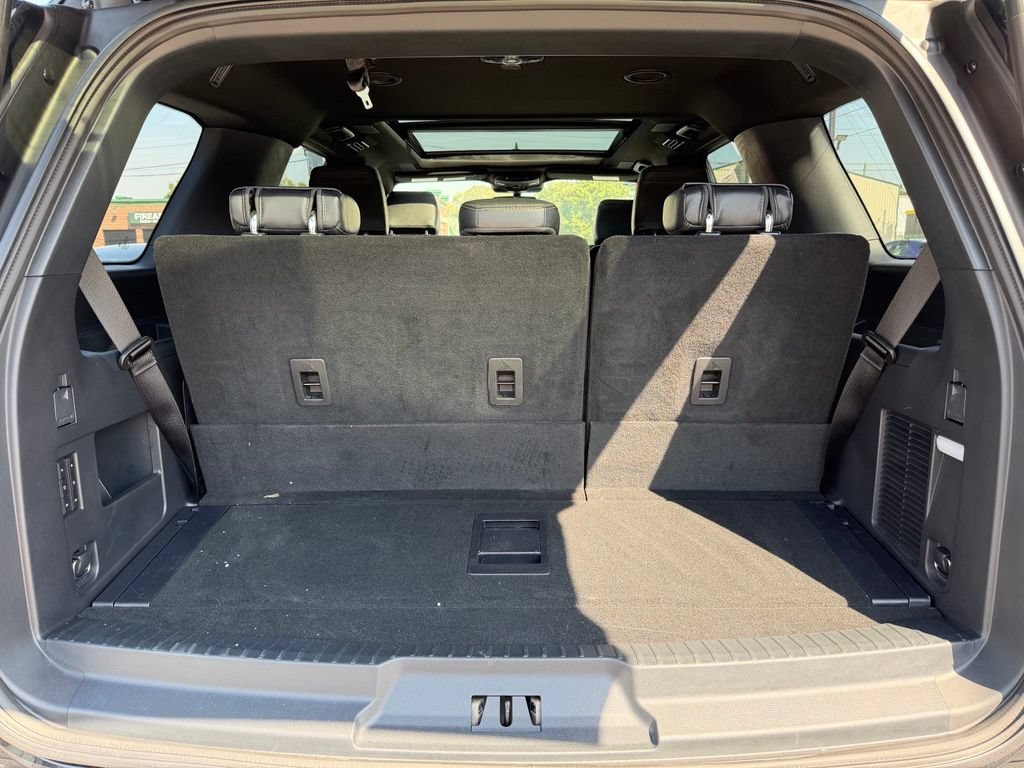 Used 2023 Ford Expedition Platinum AWD/4WD image 25