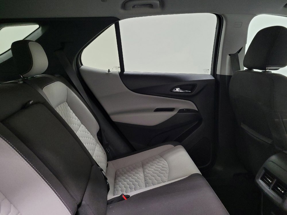 Used 2020 Chevrolet Equinox LS w/ LPO, Cargo Package AWD/4WD image 19