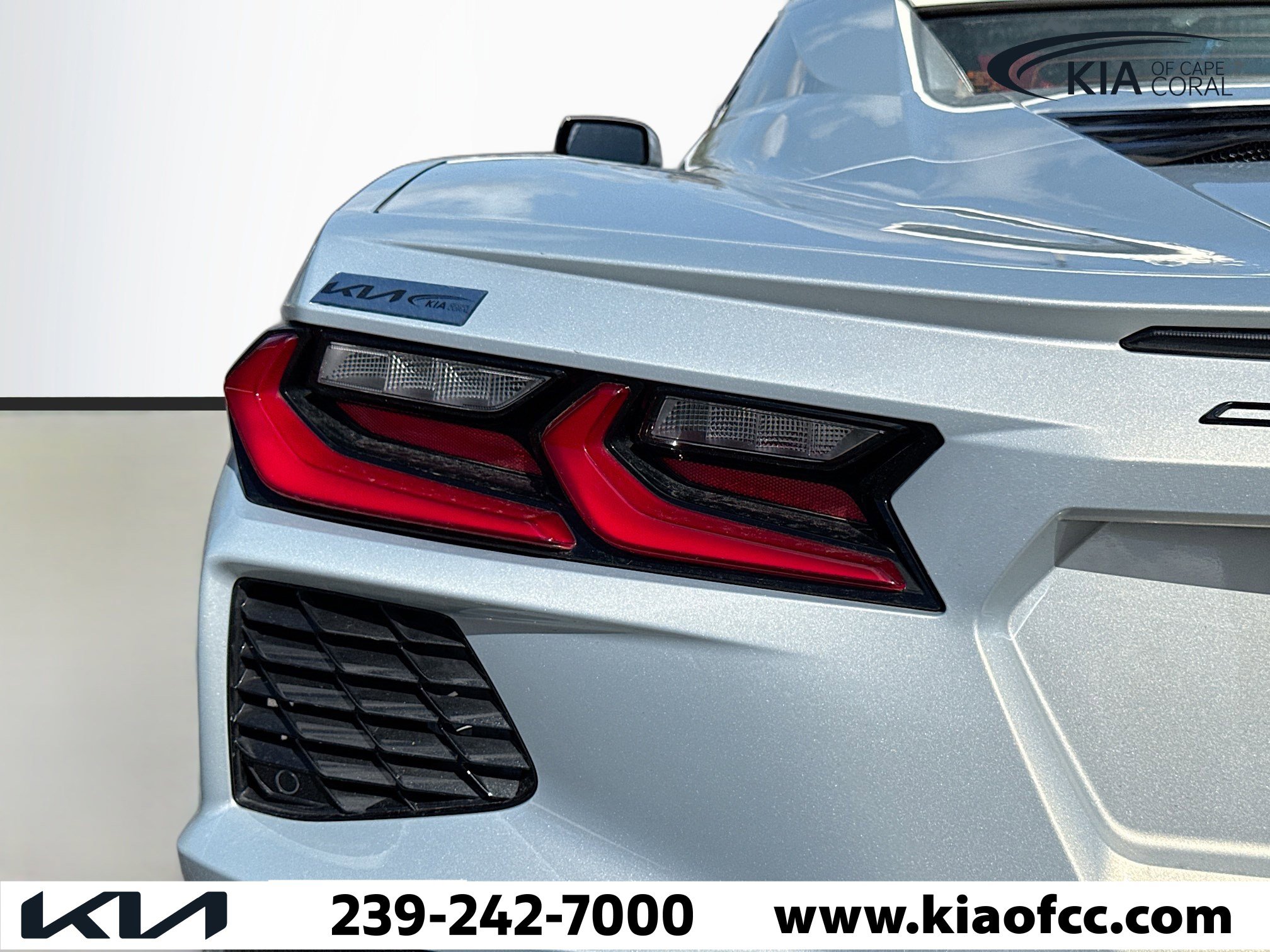 Used 2021 Chevrolet Corvette Stingray Convertible w/ 1LT image 10