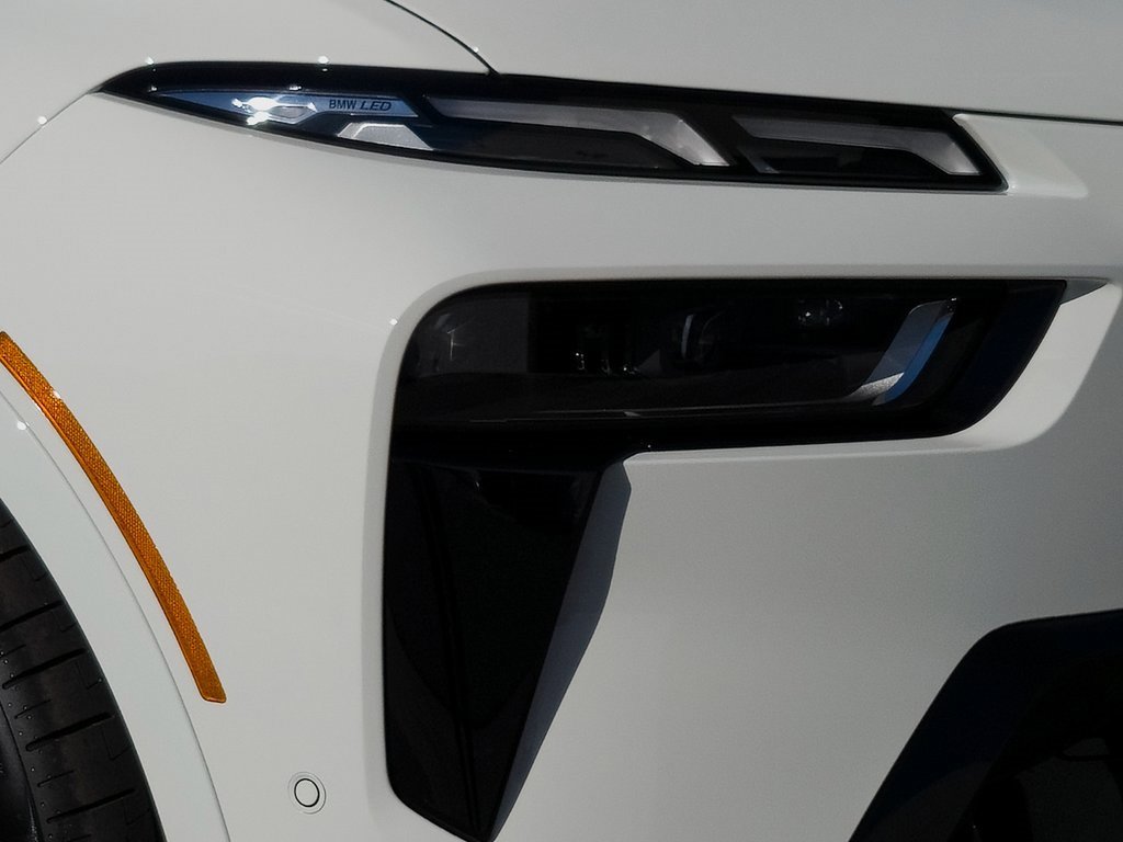 New 2026 BMW X7 xDrive40i w/ M Sport Package image 8