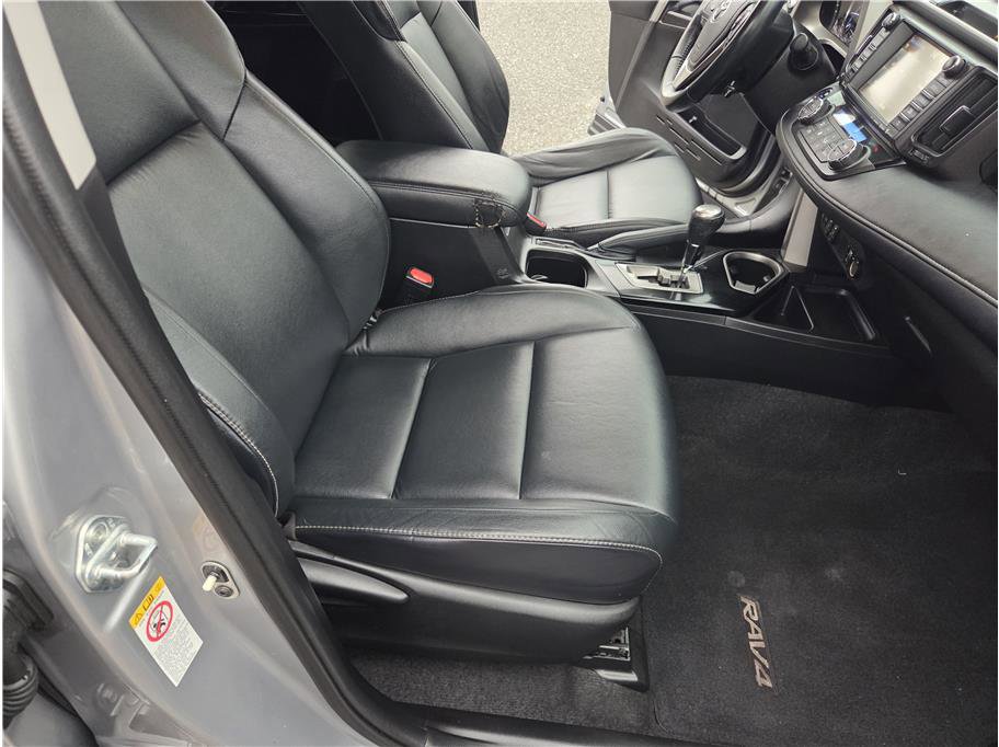 Used 2016 Toyota RAV4 Limited w/ Advanced Technology Package AWD/4WD image 26