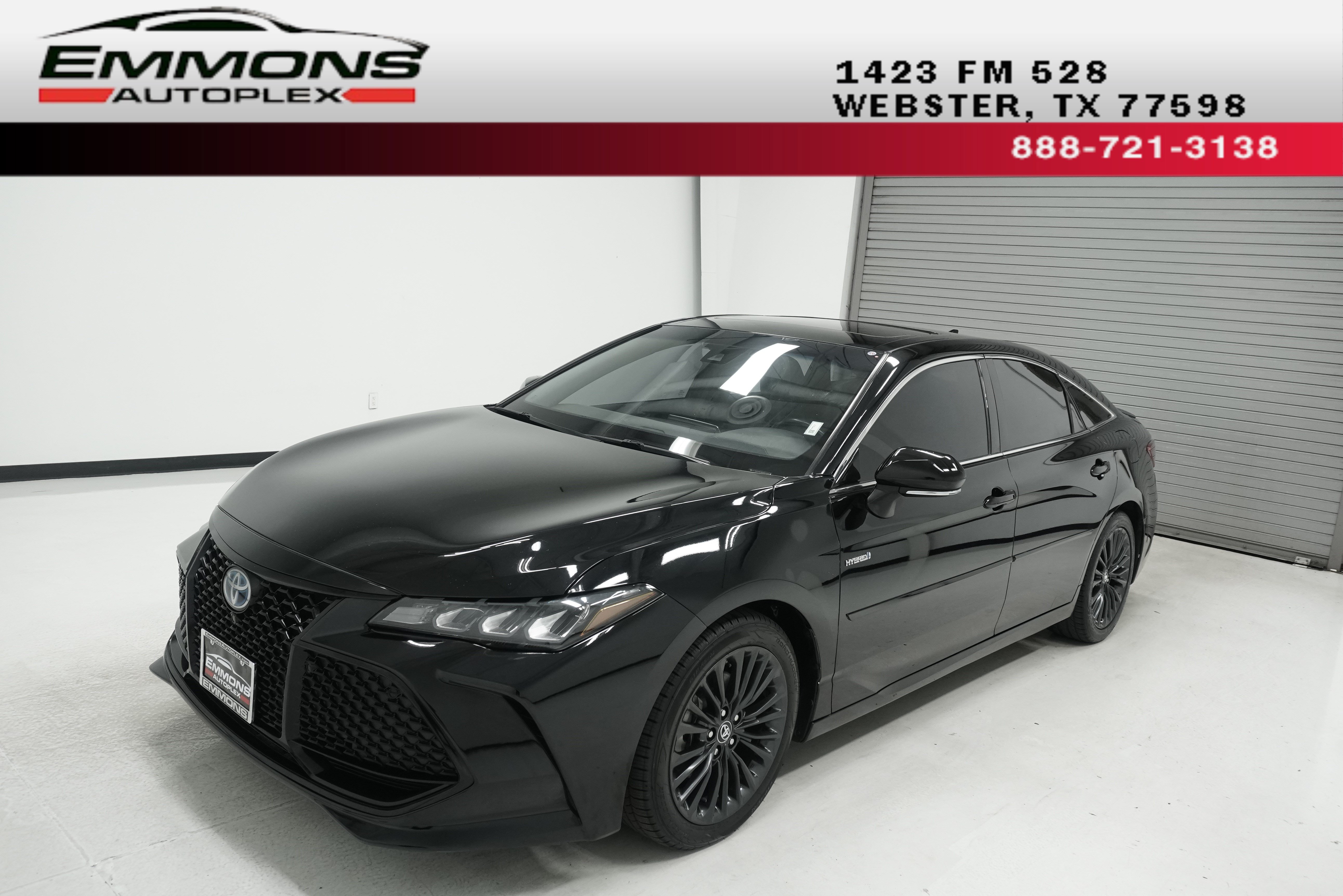 Used 2019 Toyota Avalon XSE w/ All Weather Liner Package FWD image 1