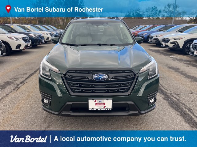 Used 2024 Subaru Forester Limited AWD/4WD image 8