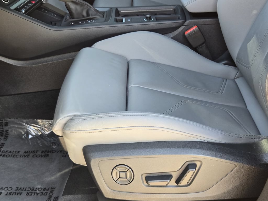 Used 2024 Audi Q3 2.0T Premium AWD/4WD image 26