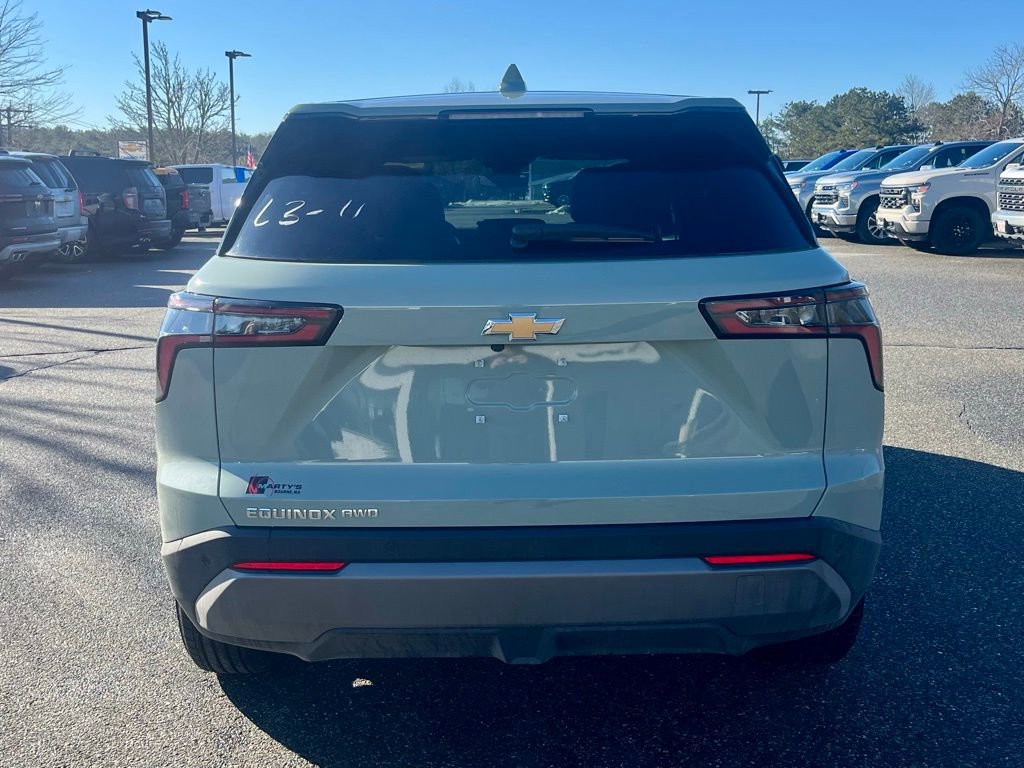 New 2026 Chevrolet Equinox LT w/ Convenience Package II image 4