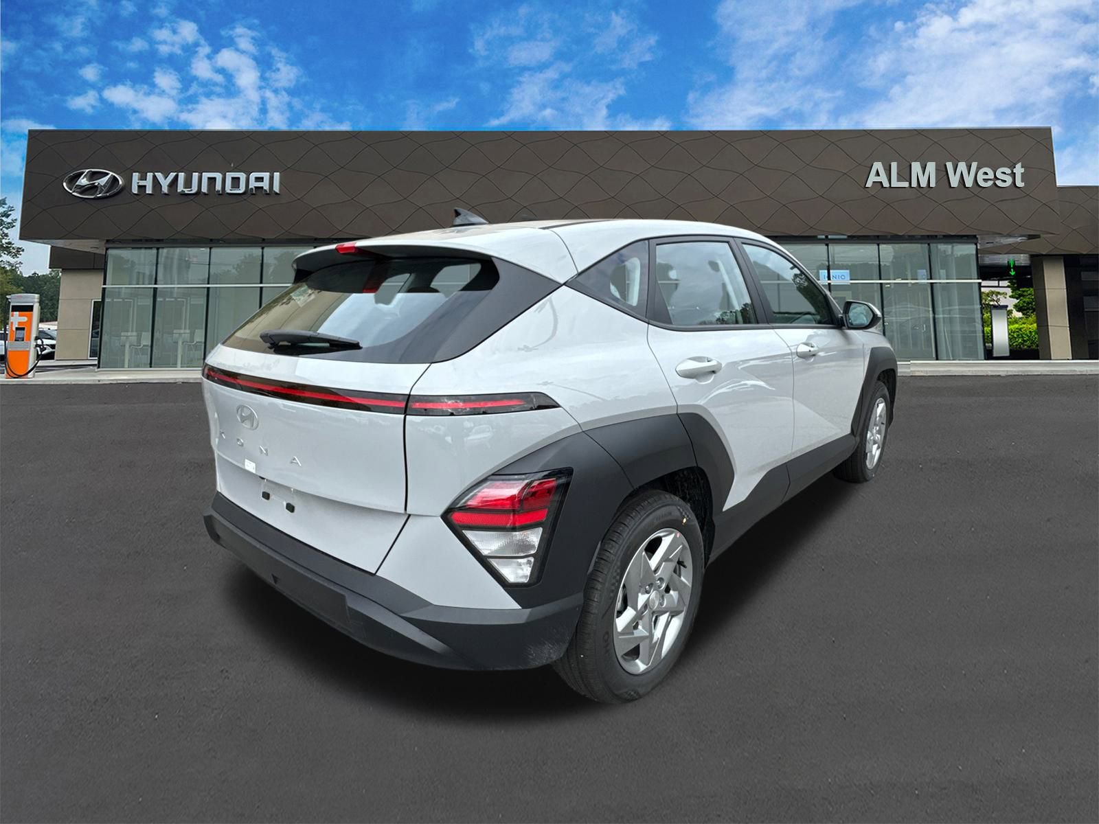 New 2026 Hyundai Kona SE image 5