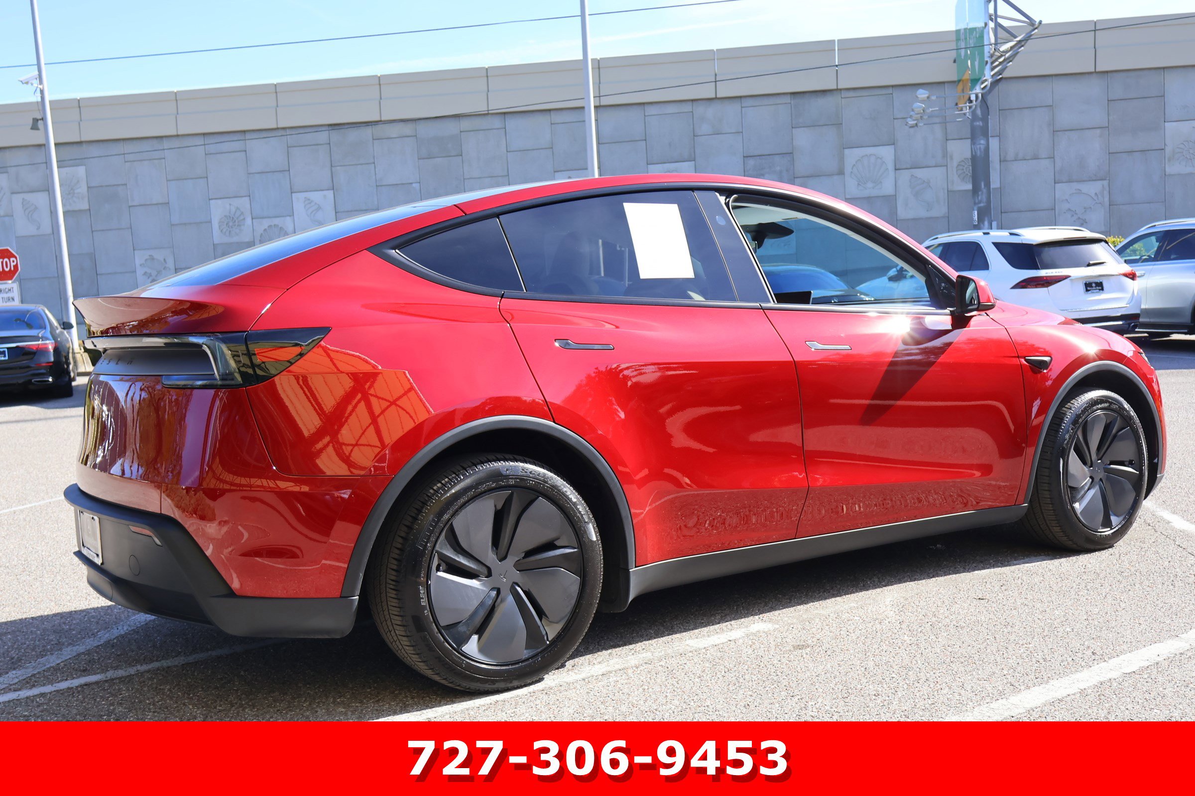 Used 2026 Tesla Model Y 2WD image 9