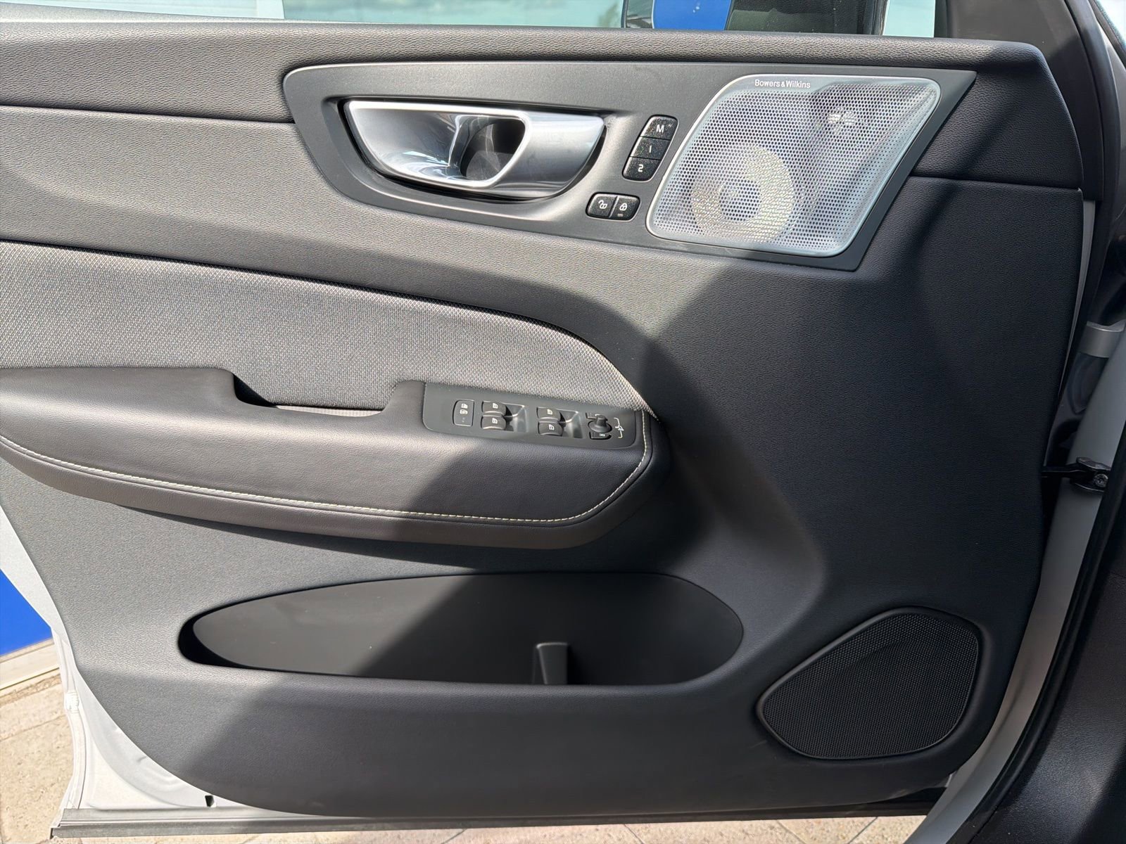 Used 2024 Volvo XC60 T8 Polestar w/ Protection Package Premier image 64