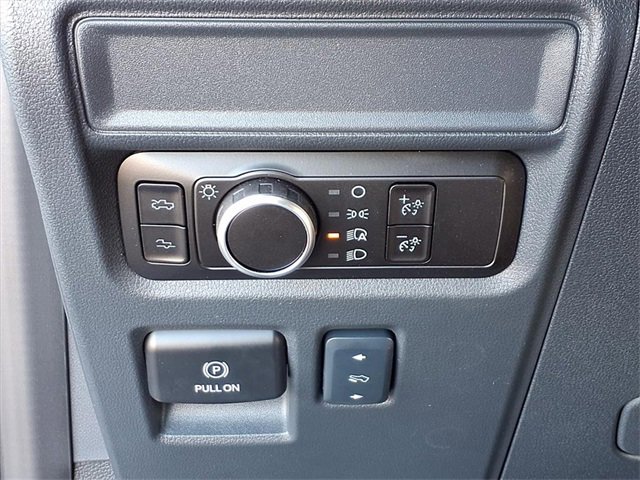 New 2025 Ford F150 Lightning Lariat image 12