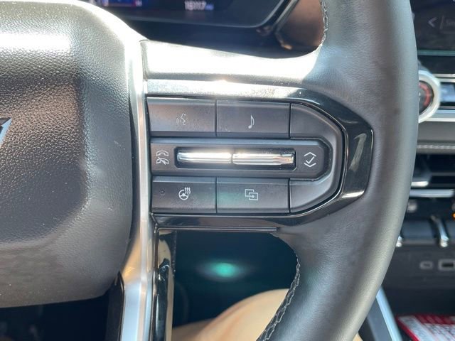 Used 2024 Chevrolet Colorado LT w/ LT Convenience Package III image 7