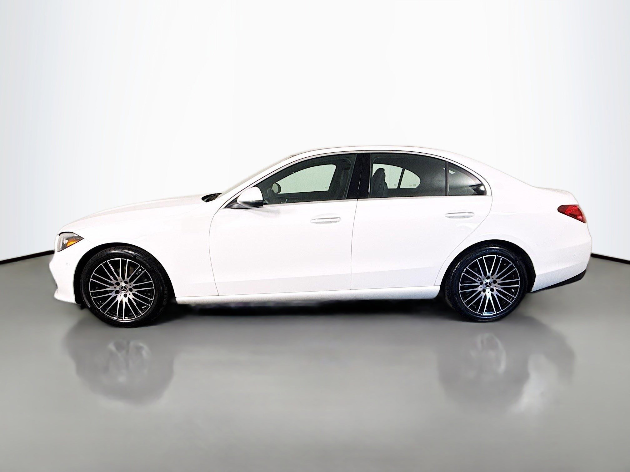 Used 2025 Mercedes-Benz C 300 4MATIC Sedan image 6