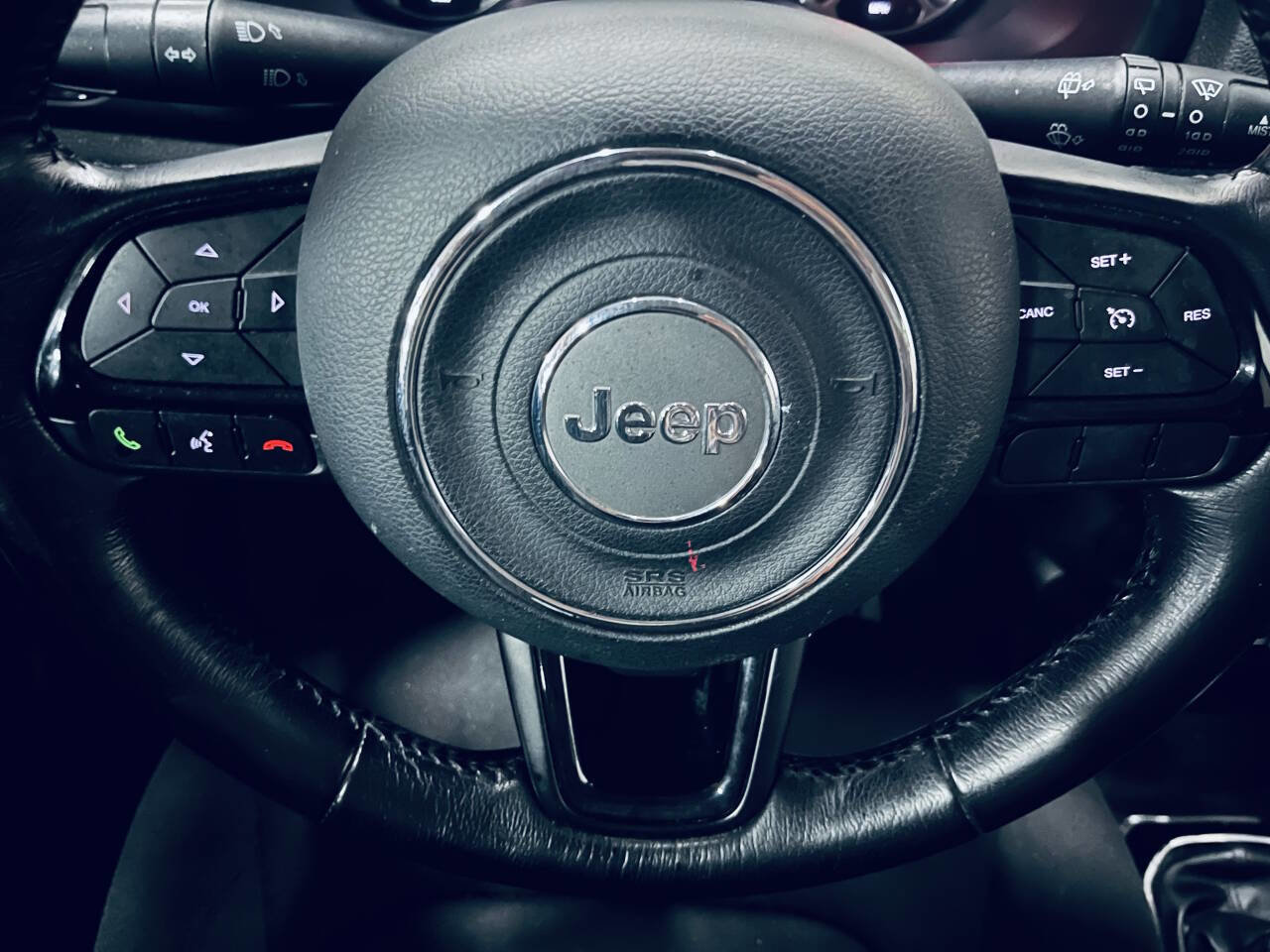 Used 2017 Jeep Renegade Altitude w/ Safety & Security Group FWD image 34