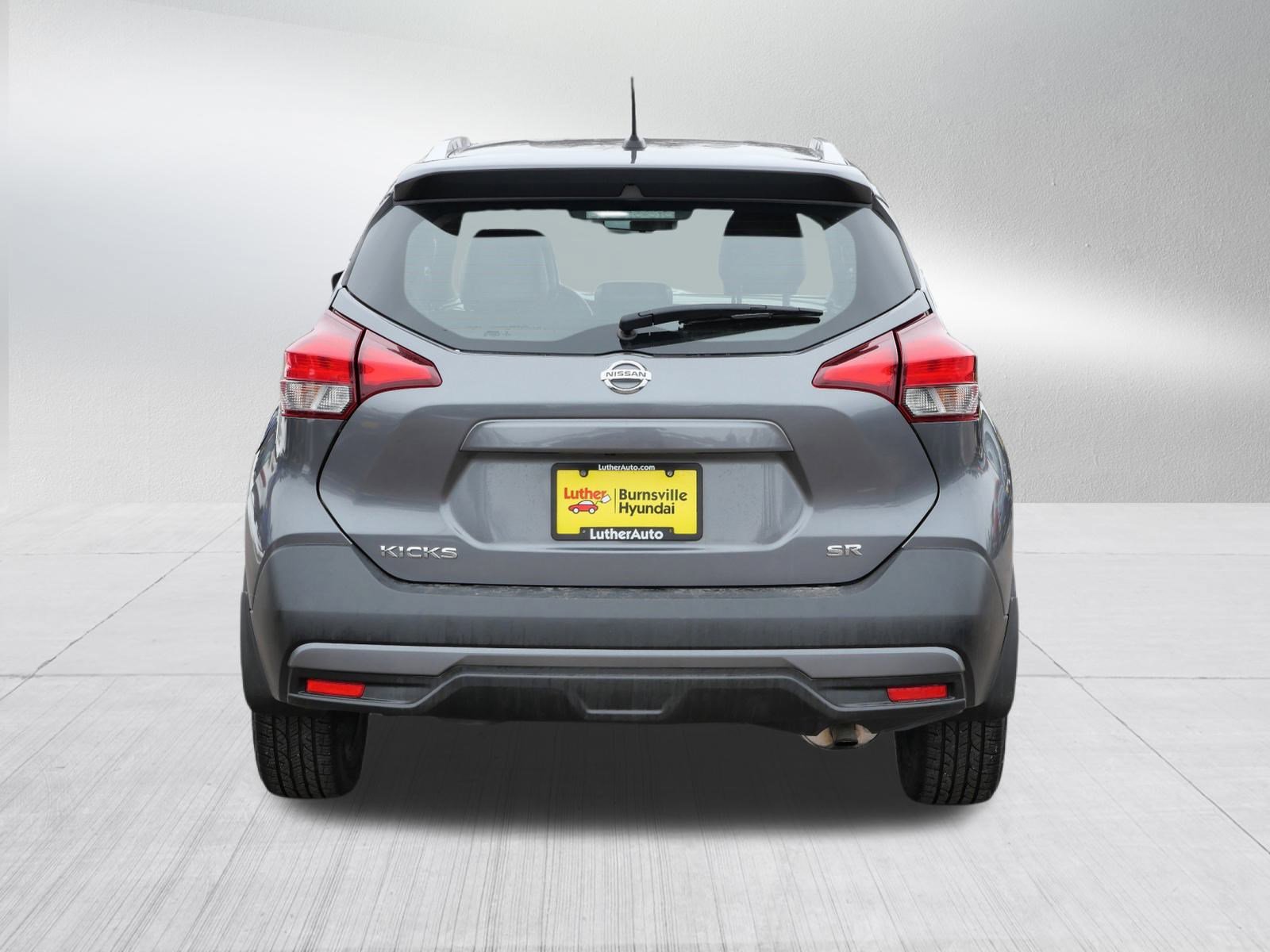 Used 2019 Nissan Kicks SR w/ SR Premium Package image 6