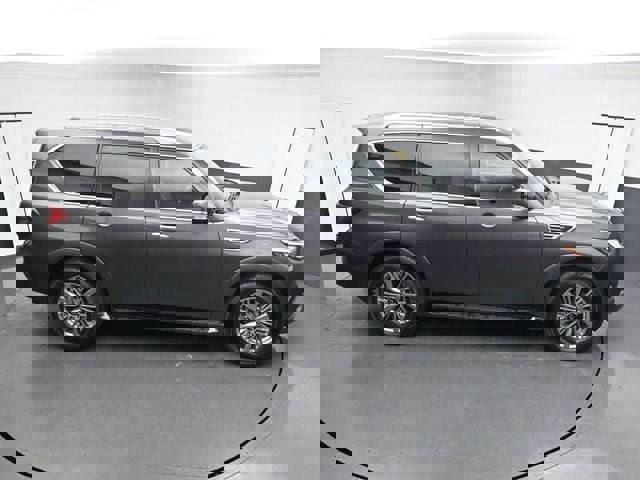 Used 2024 INFINITI QX80 Luxe image 26