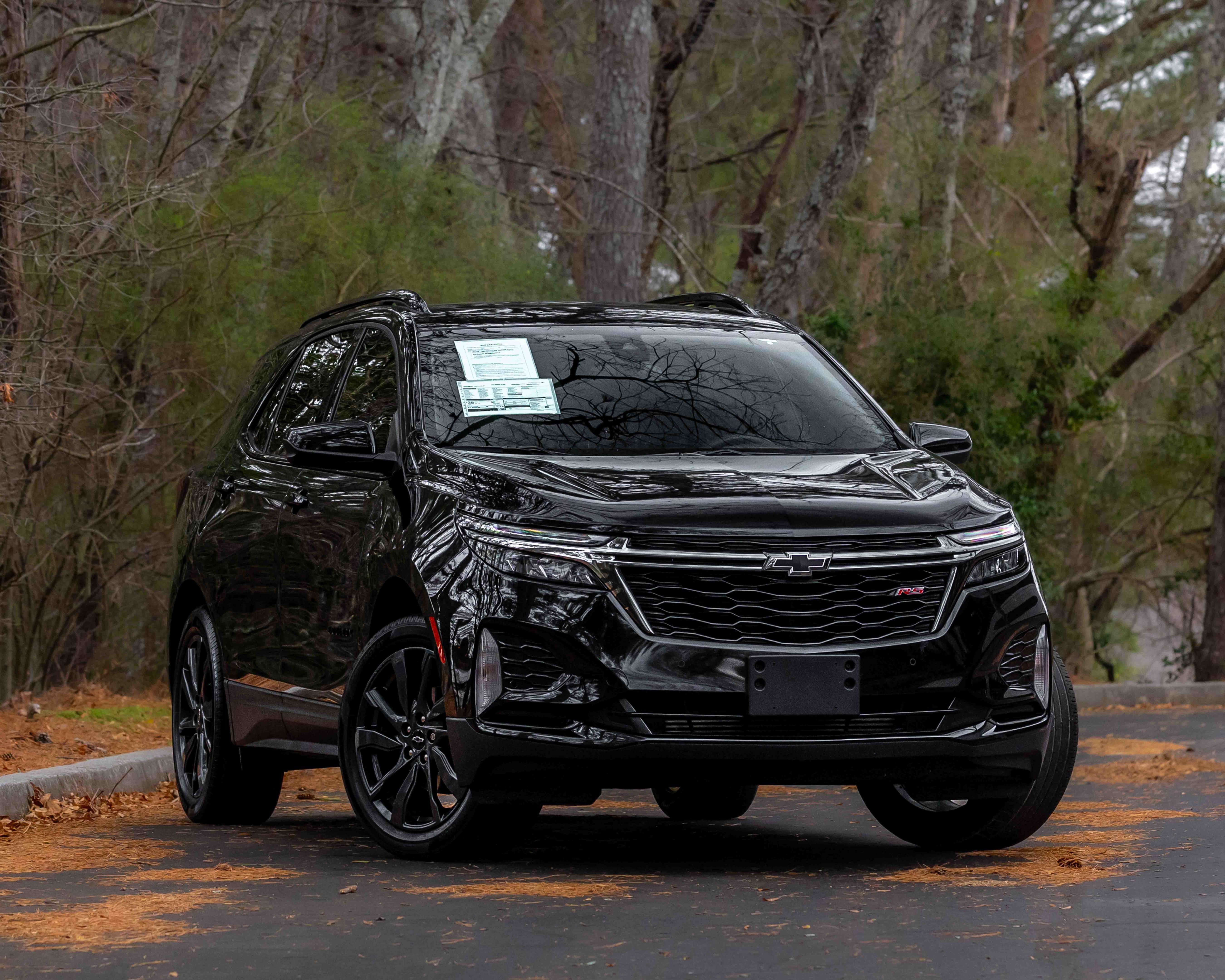 Used 2023 Chevrolet Equinox RS image 1