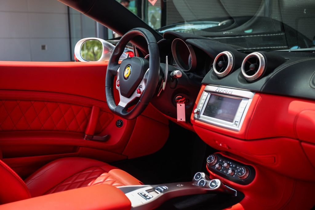 Used 2010 Ferrari California image 47
