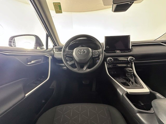 Used 2024 Toyota RAV4 XLE AWD/4WD image 21