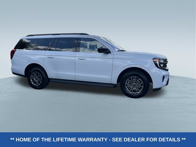 Used 2025 Ford Expedition Max Active AWD/4WD image 2