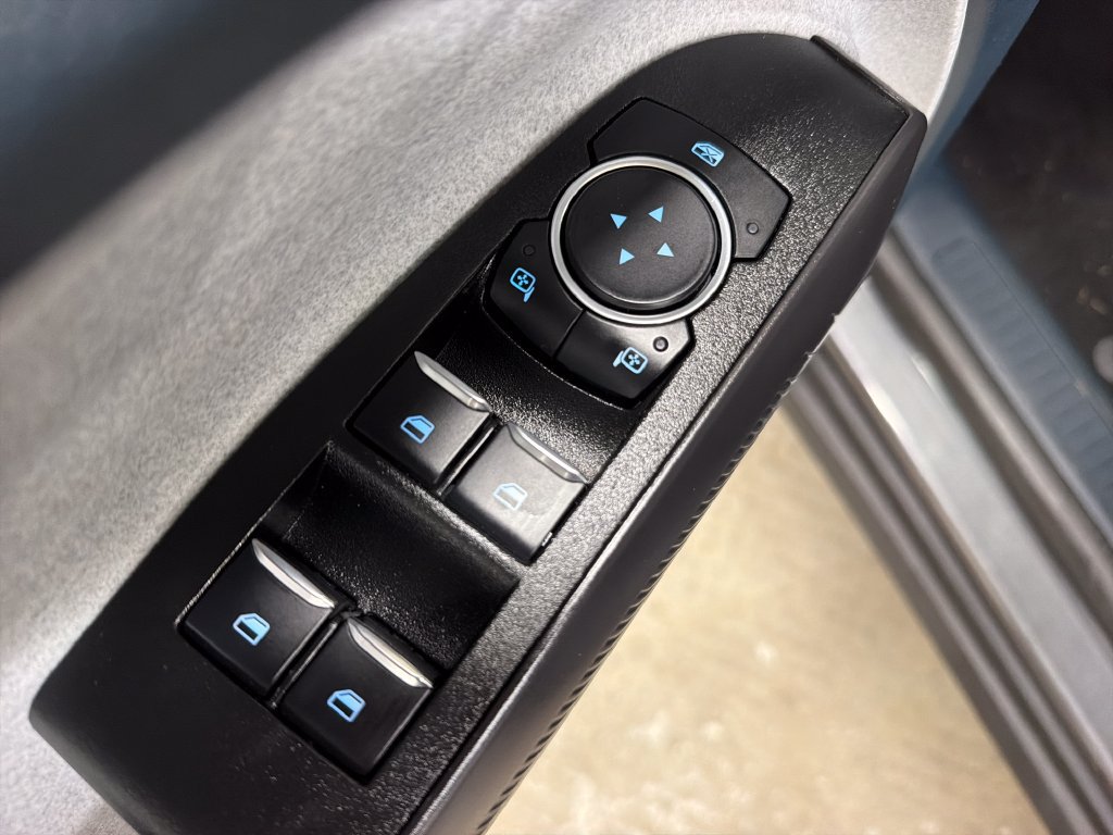 Certified 2025 Ford Maverick XLT FWD image 18