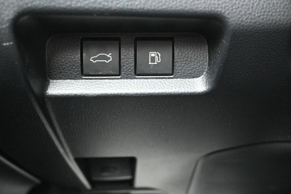 Used 2026 Toyota Crown AWD/4WD image 22
