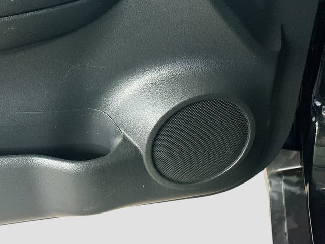 Used 2016 Nissan Rogue SV image 19