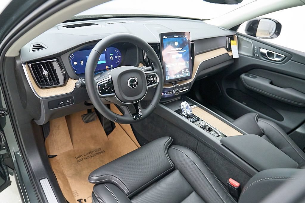 New 2026 Volvo XC60 T8 Ultra w/ Climate Package AWD/4WD image 12