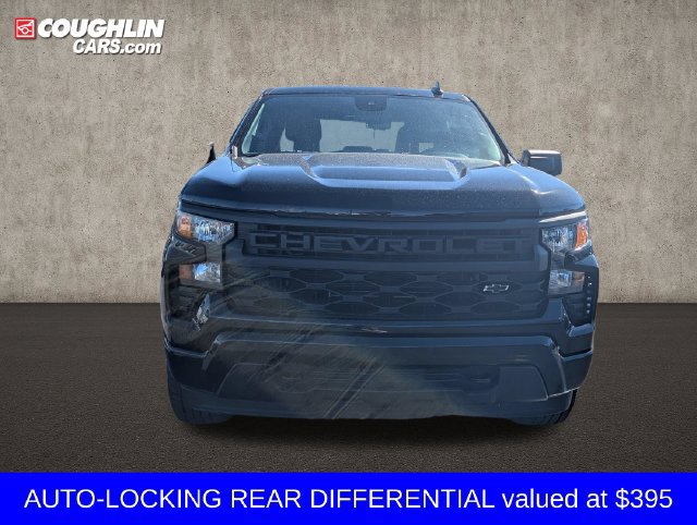 Used 2024 Chevrolet Silverado 1500 Custom w/ LPO, Dark Essentials Package AWD/4WD image 2
