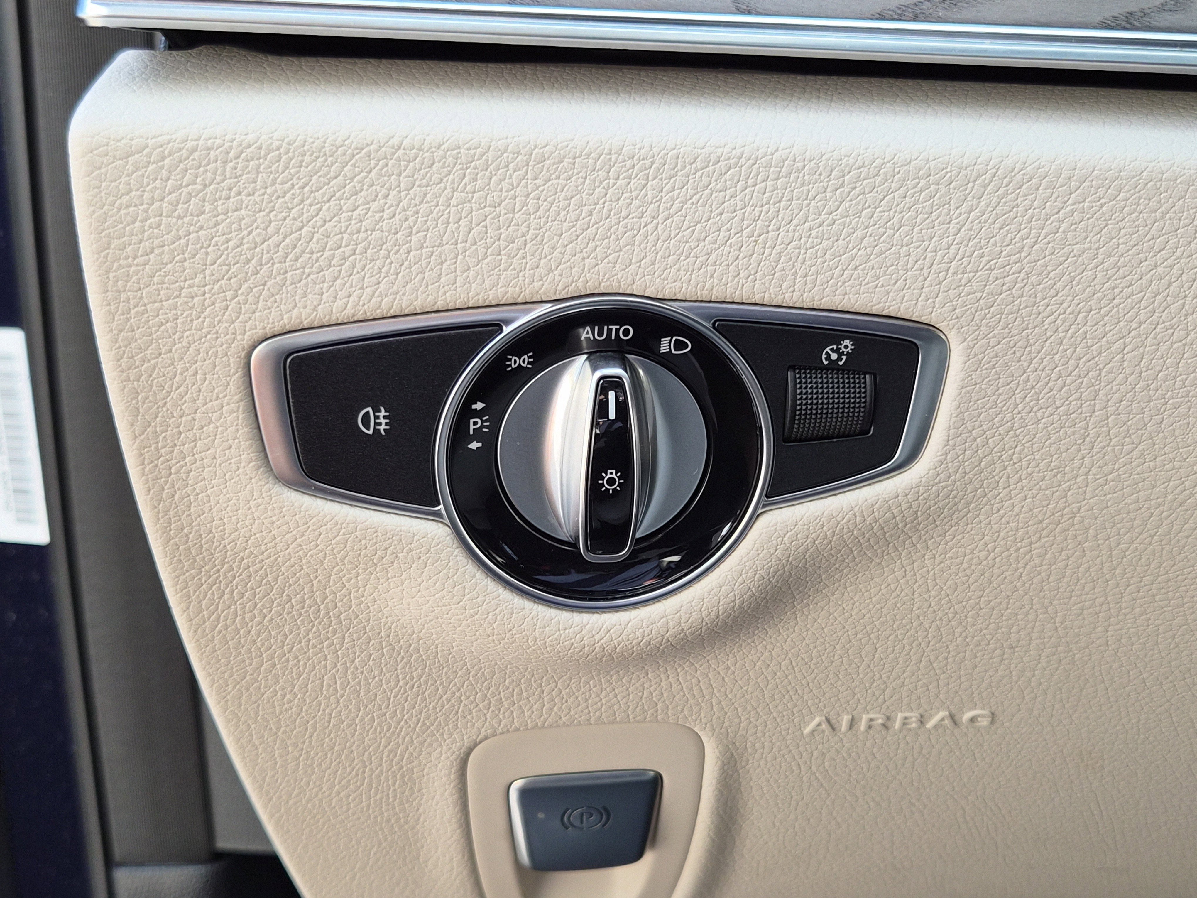 Used 2021 Mercedes-Benz E 350 4MATIC Sedan w/ Premium Package image 24