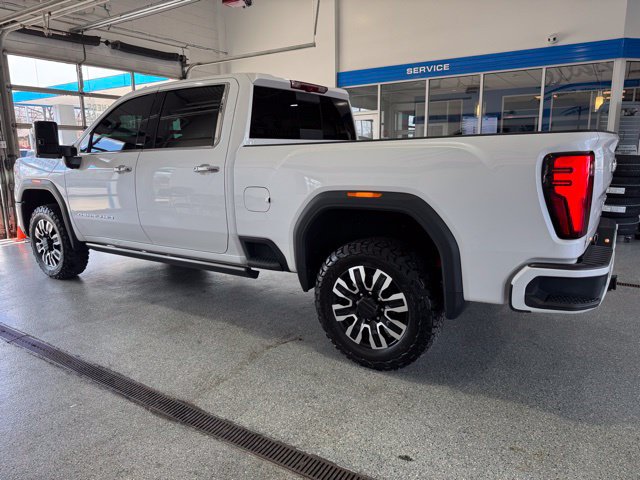 Used 2025 GMC Sierra 2500 Denali Ultimate AWD/4WD image 5