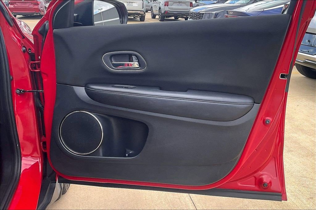 Used 2017 Honda HR-V EX image 23