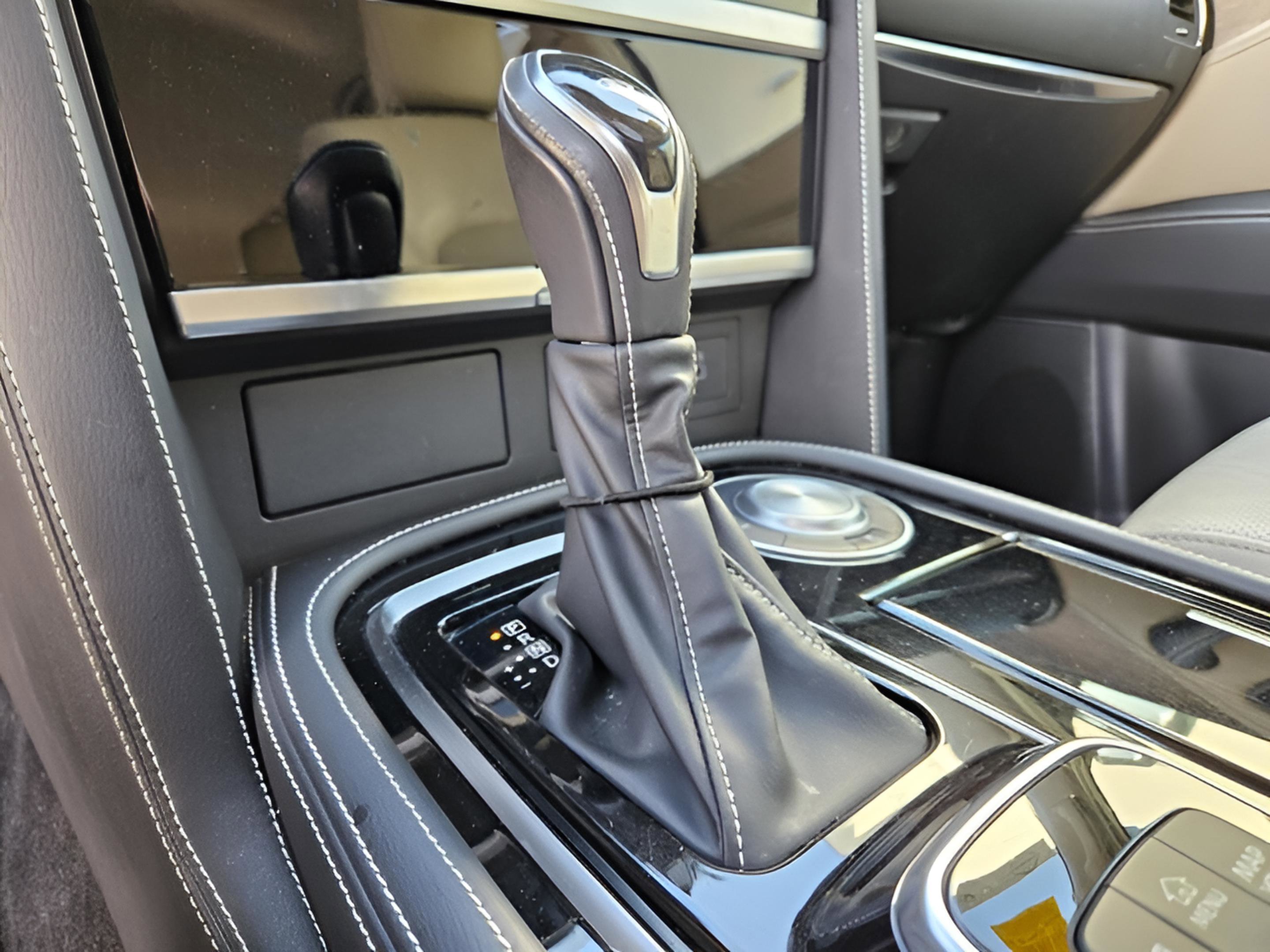 Used 2023 INFINITI QX80 Premium Select w/ All-Season Package image 21