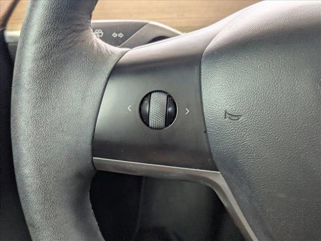 Used 2022 Tesla Model 3 RWD image 5