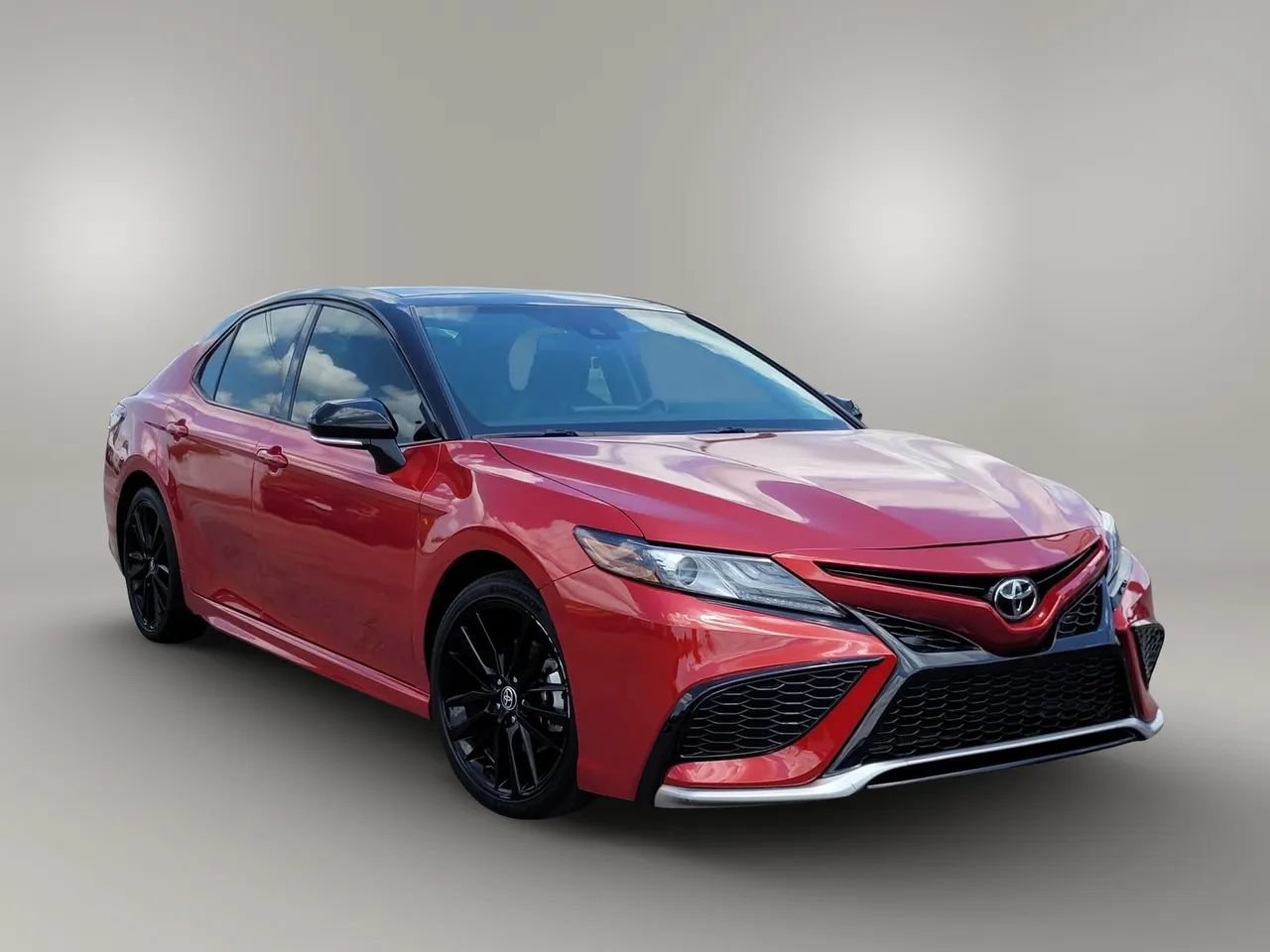 Used 2022 Toyota Camry XSE FWD image 23