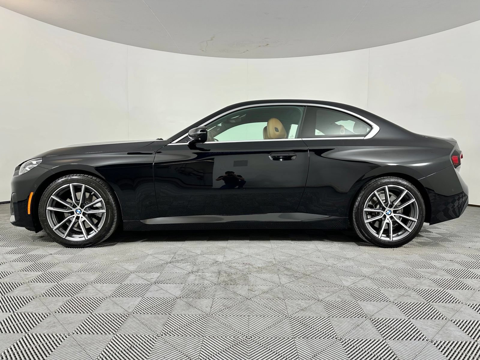 Used 2022 BMW 230i Coupe w/ Premium Package 2 RWD image 18