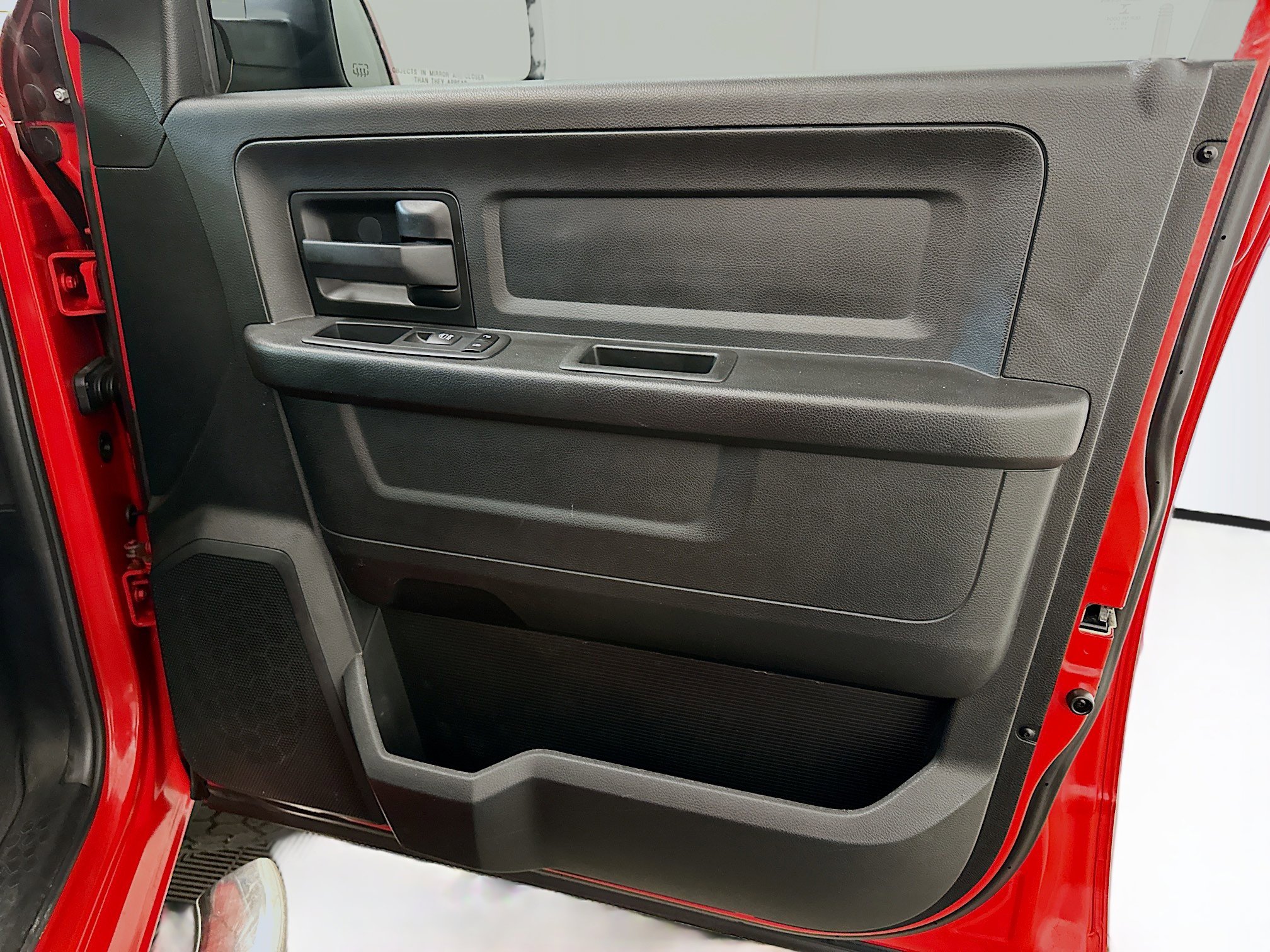 Used 2019 RAM 1500 Express w/ Express Value Package image 33