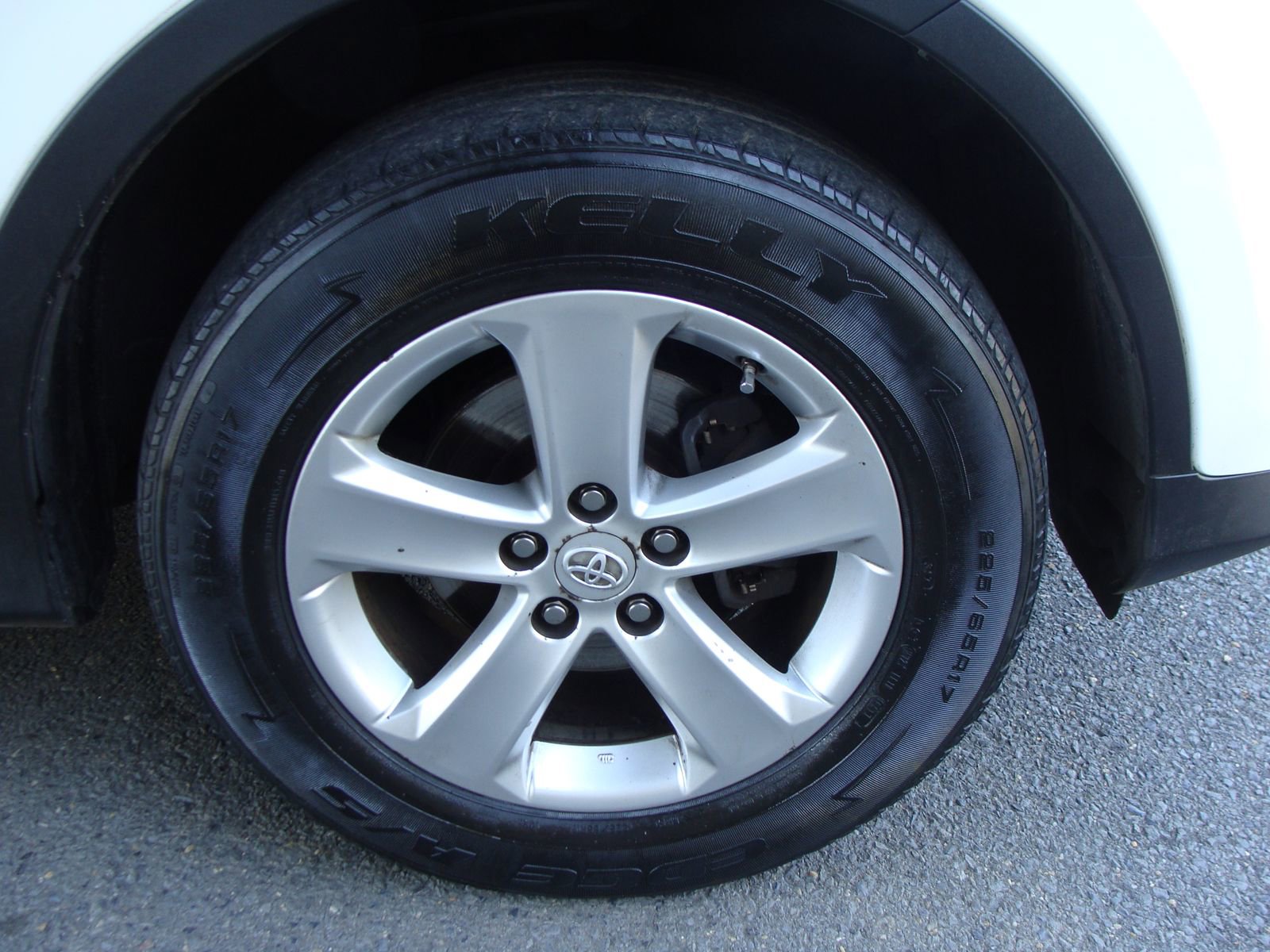 Used 2013 Toyota RAV4 XLE AWD/4WD image 32