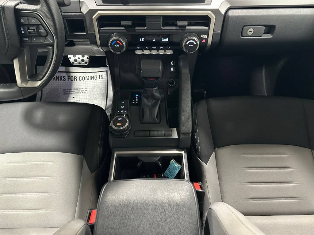 Used 2024 Toyota Tacoma TRD Sport AWD/4WD image 36