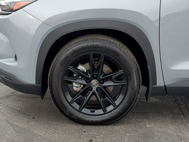 Certified 2025 Toyota Grand Highlander AWD Hybrid image 7