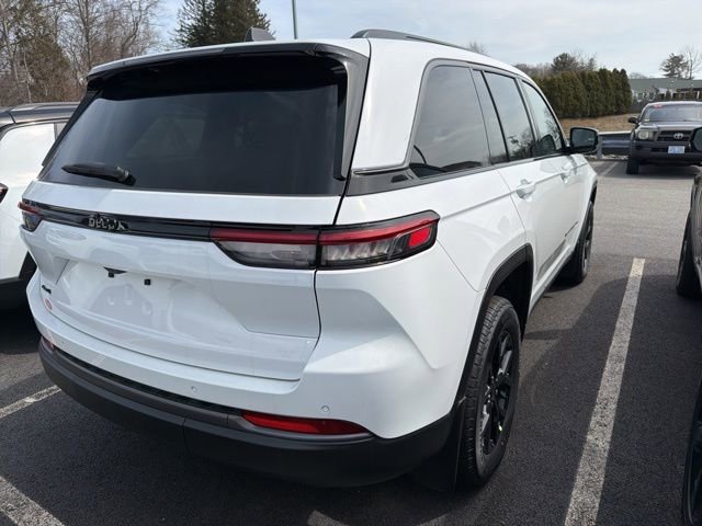 New 2026 Jeep Grand Cherokee Altitude AWD/4WD image 7