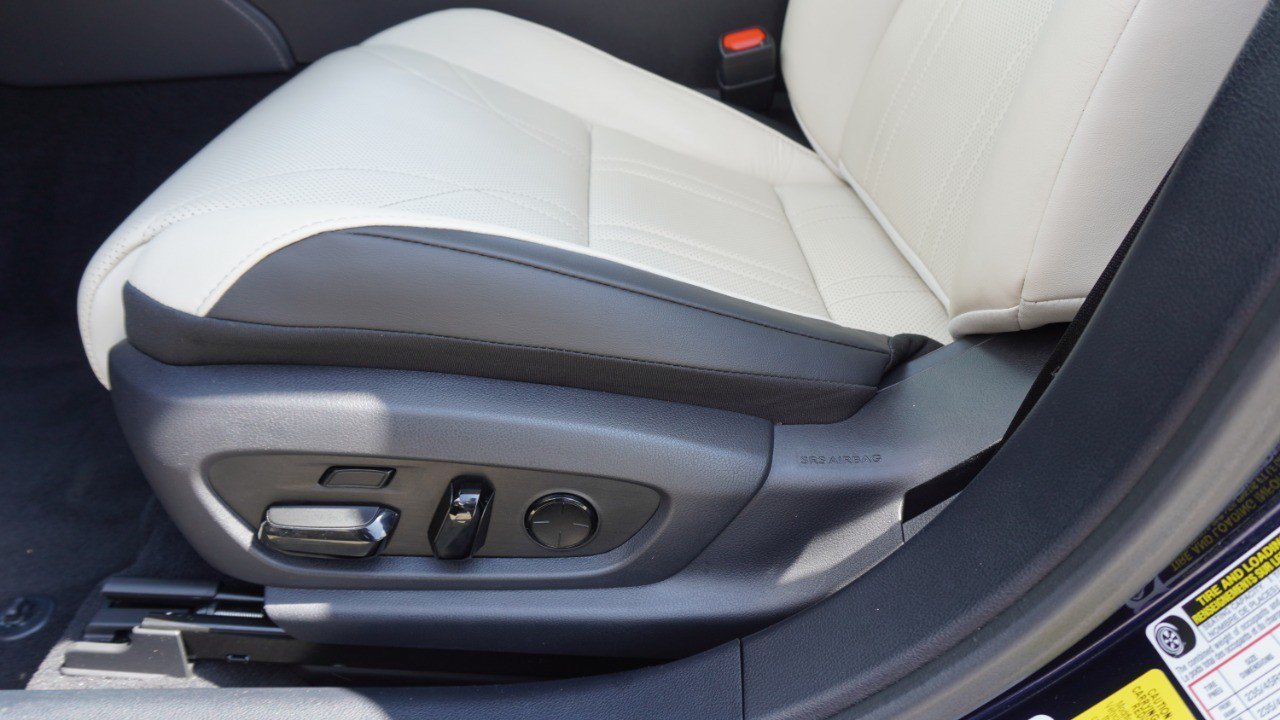 Certified 2025 Lexus ES 350 Ultra Luxury FWD image 24