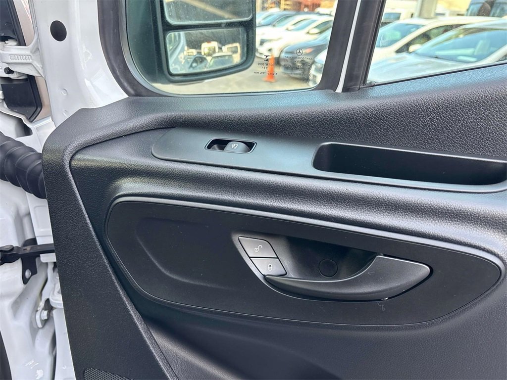 Used 2022 Mercedes-Benz Sprinter 4500 image 20
