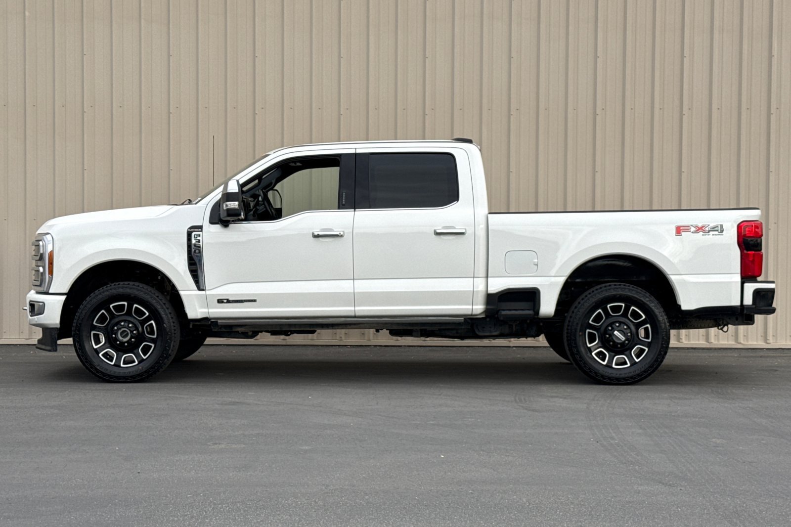 Used 2023 Ford F350 Platinum AWD/4WD image 15