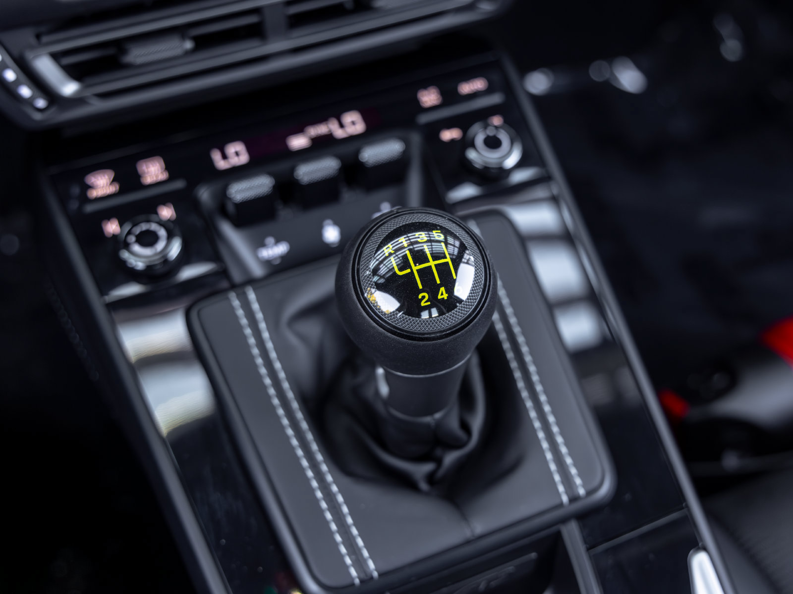 Used 2022 Porsche 911 GT3 RWD image 40