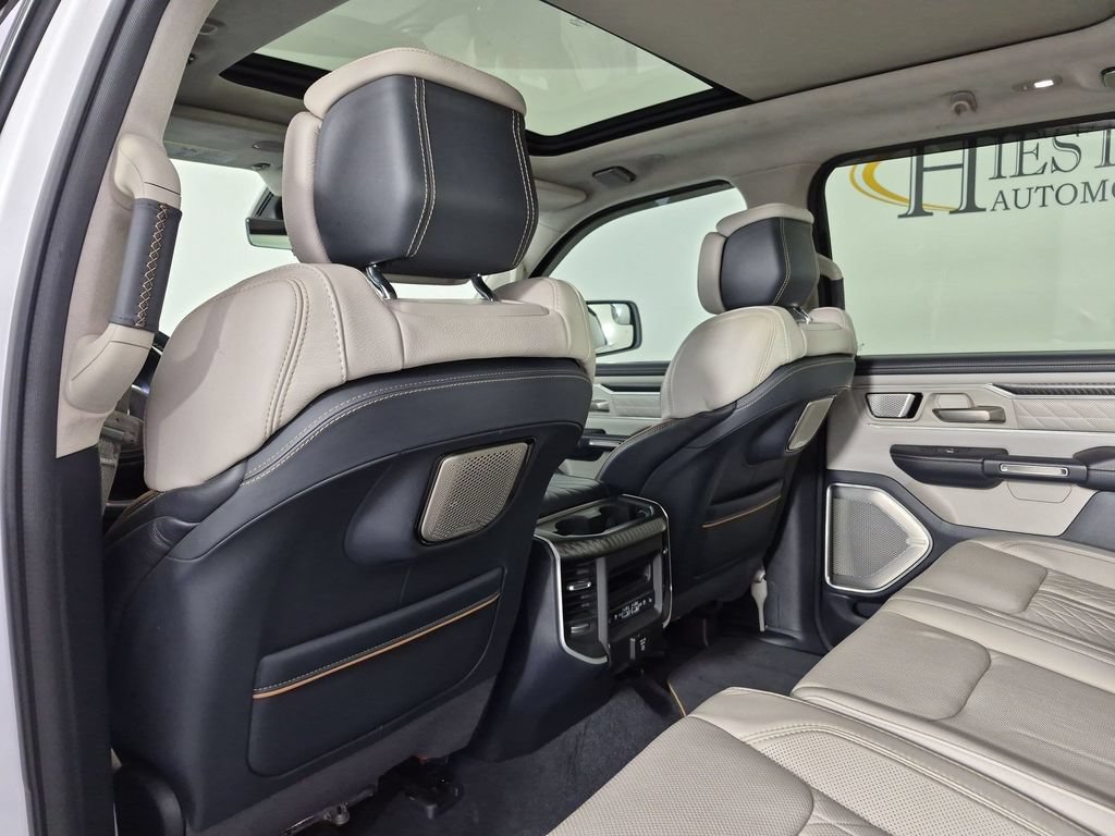 Used 2025 RAM 1500 Tungsten AWD/4WD image 34