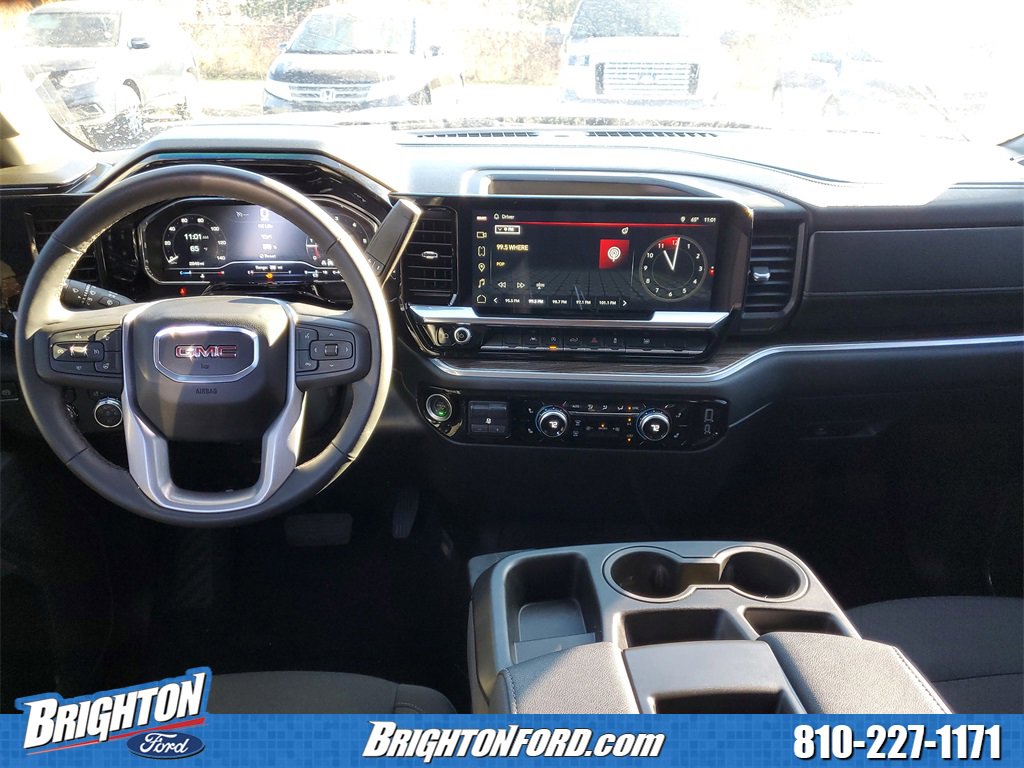 Used 2025 GMC Sierra 1500 Elevation image 13