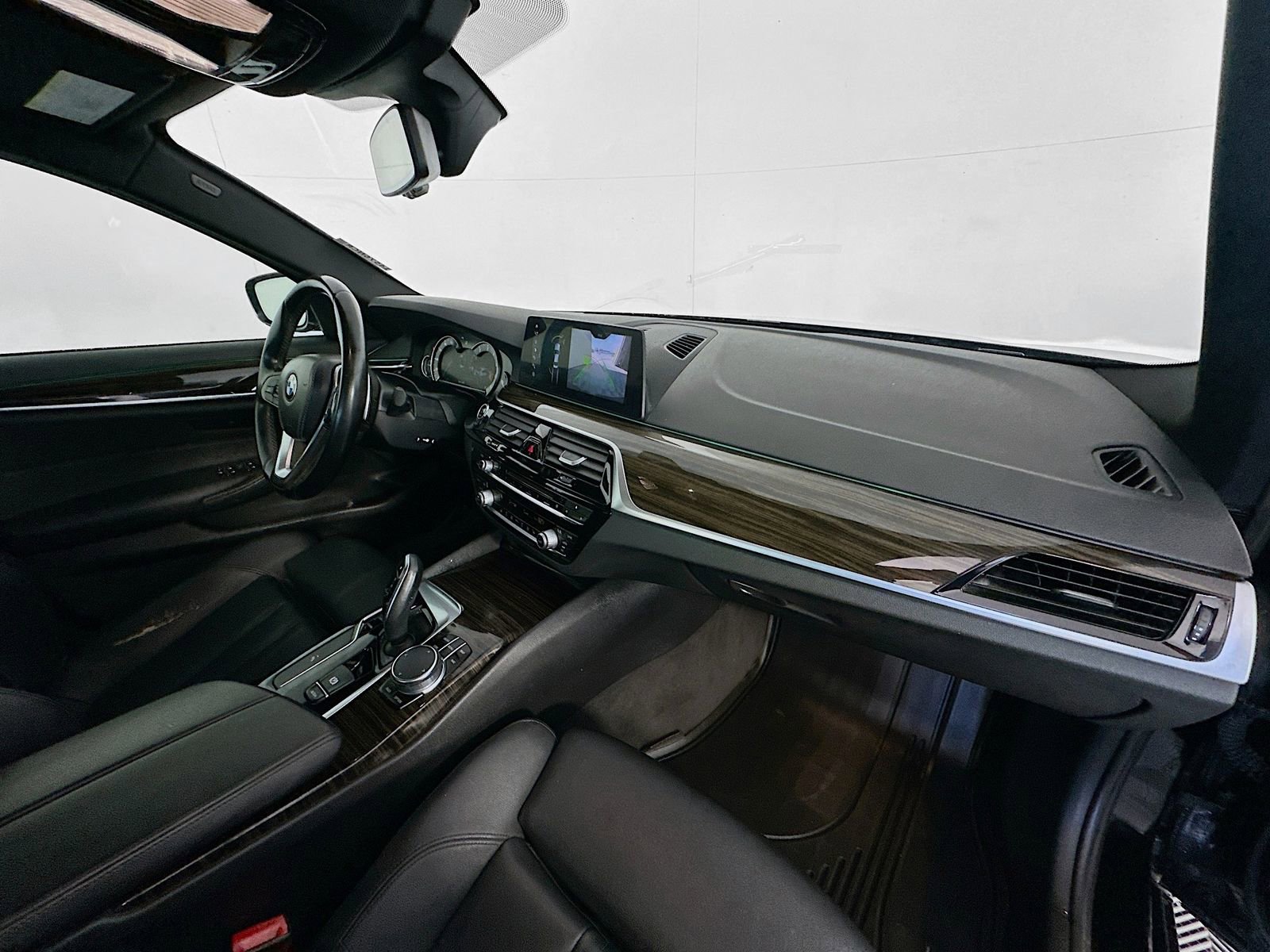Used 2018 BMW 530i RWD image 29