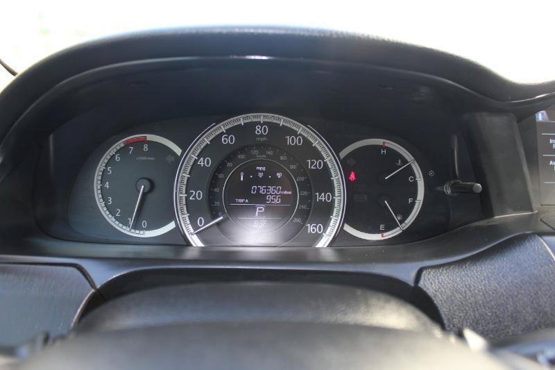 Used 2015 Honda Accord EX-L image 26