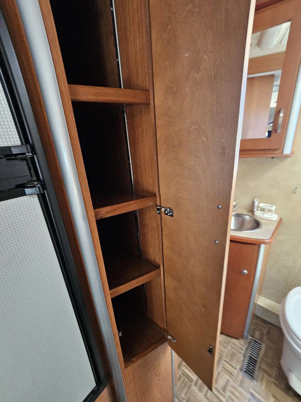 Used 2007 Dodge Sprinter 3500 image 26