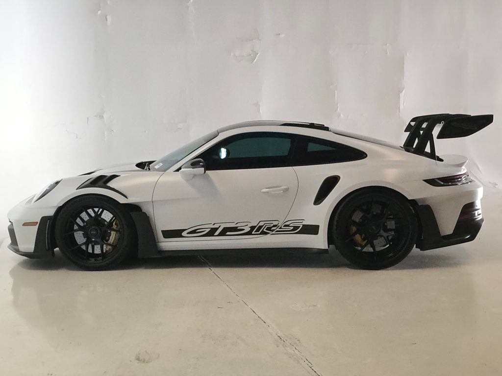 Certified 2025 Porsche 911 GT3 RS RWD image 2