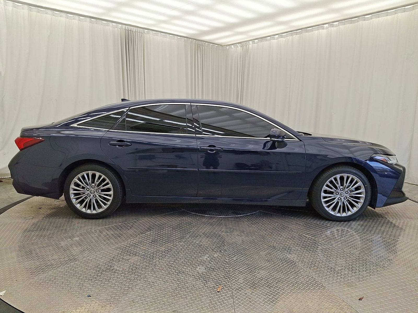 Used 2022 Toyota Avalon Limited w/ Advanced Safety Package image 26
